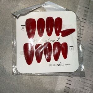 6 pairs of Press-On Nails